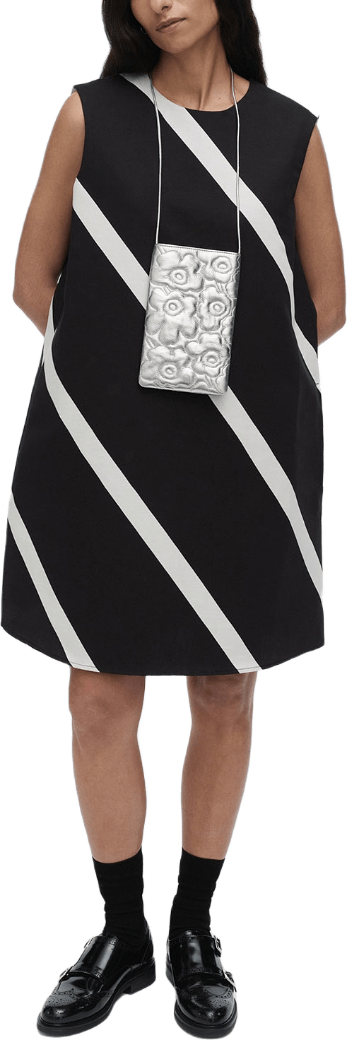 SOPIVA BASSO Dress, från Marimekko, i färgen Black, Off White.