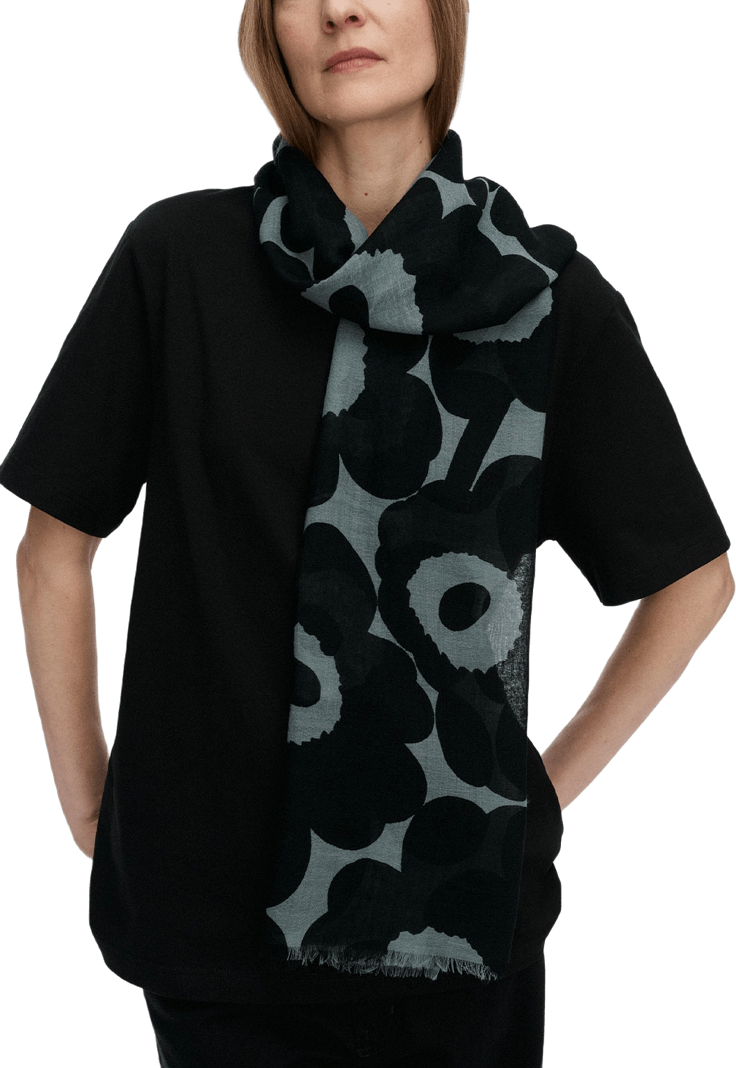 FIORE UNIKKO Scarves, från Marimekko, i färgen Black, Grey.