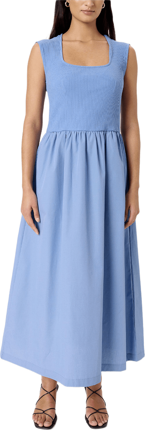 SLSimone Phoebe Dress, från Soaked In Luxury, i färgen Colony Blue.