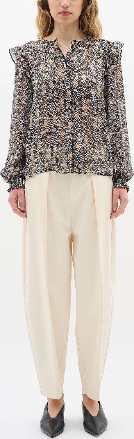 IforaIW Shirt, från Inwear, i färgen Neutral Small Graphic Pattern.