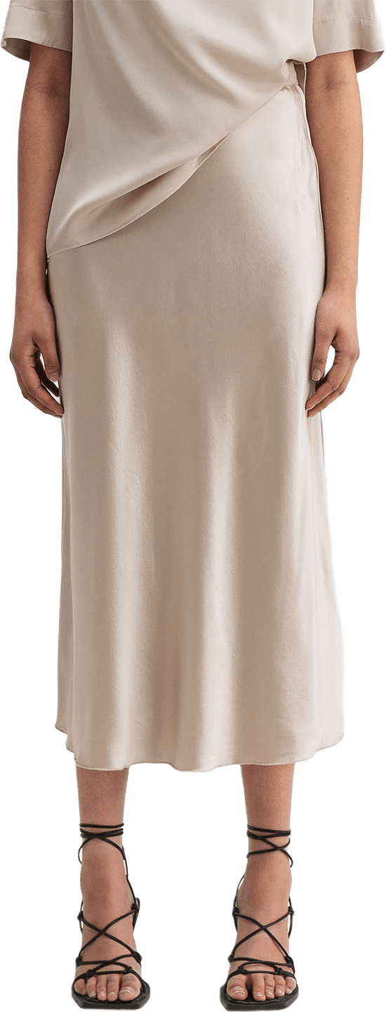 Hana satin silk skirt, från Ahlvar Gallery, i färgen Greige.