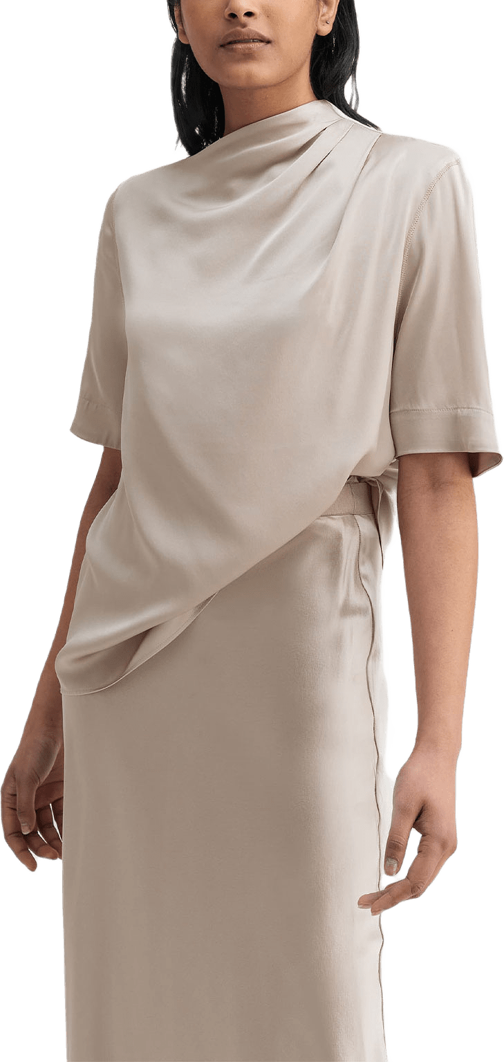 Lima Tee, från Ahlvar Gallery, i färgen Greige.