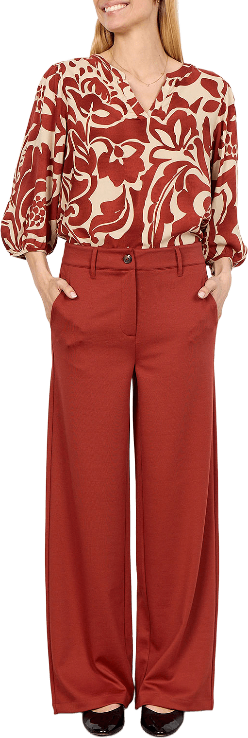 Sc-Senta 1 Blouse, från Soyaconcept, i färgen Mineral Red Combi.