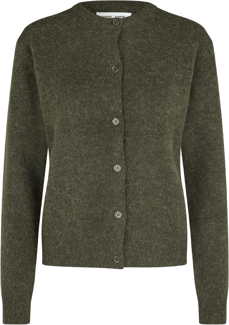 Nor short cardigan 7355, från SAMSOE SAMSOE, i färgen Deep Forest.