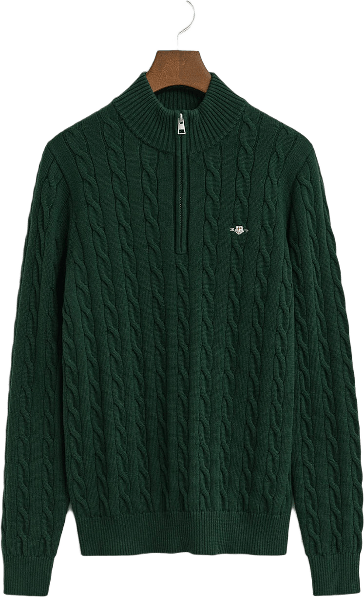Kabelstickad bomullströja med half-zip, från GANT, i färgen Tartan Green.