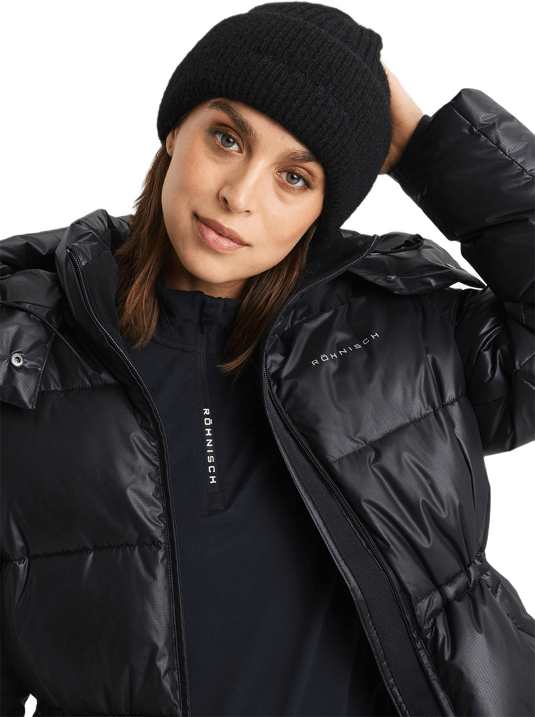 Rib Beanie, från Röhnisch, i färgen Black.