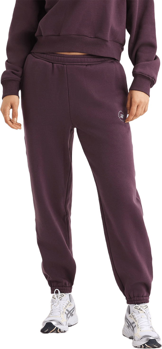 Soft Sweatpants, från Röhnisch, i färgen Huckleberry.