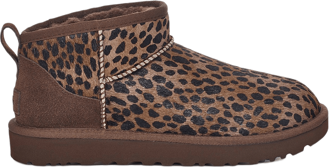 Classic Ultra Mini Caspian Boots, från Ugg, i färgen Burnt Cedar.