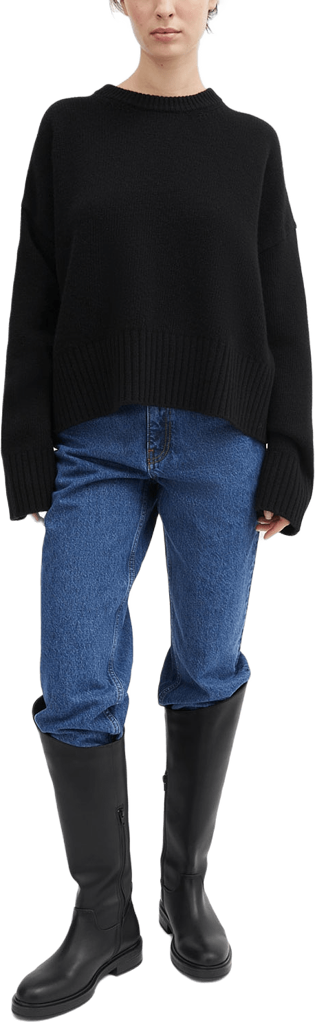 Campa Jumper, från Skall Studio, i färgen Black.