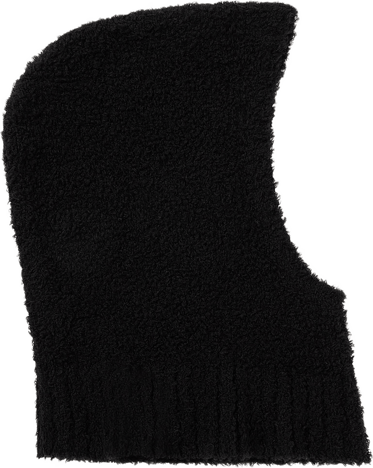 Fluffy Balaclava, från Filippa K, i färgen Black.