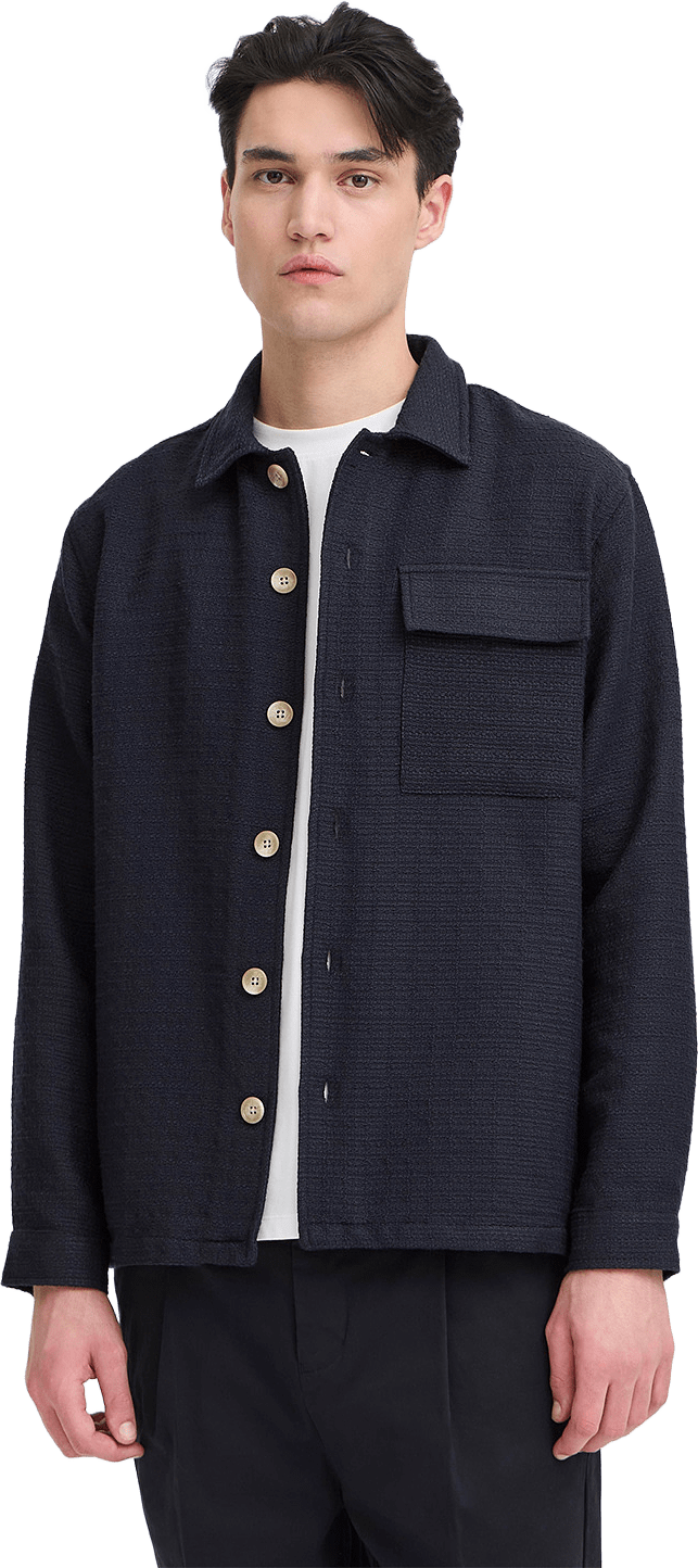 Matt Structured Overshirt, från Casual Friday, i färgen Dark Navy.