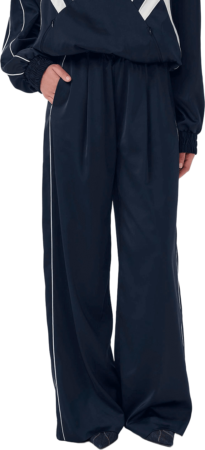 GZbicca HW pants, från Gestuz, i färgen Sky Captain.