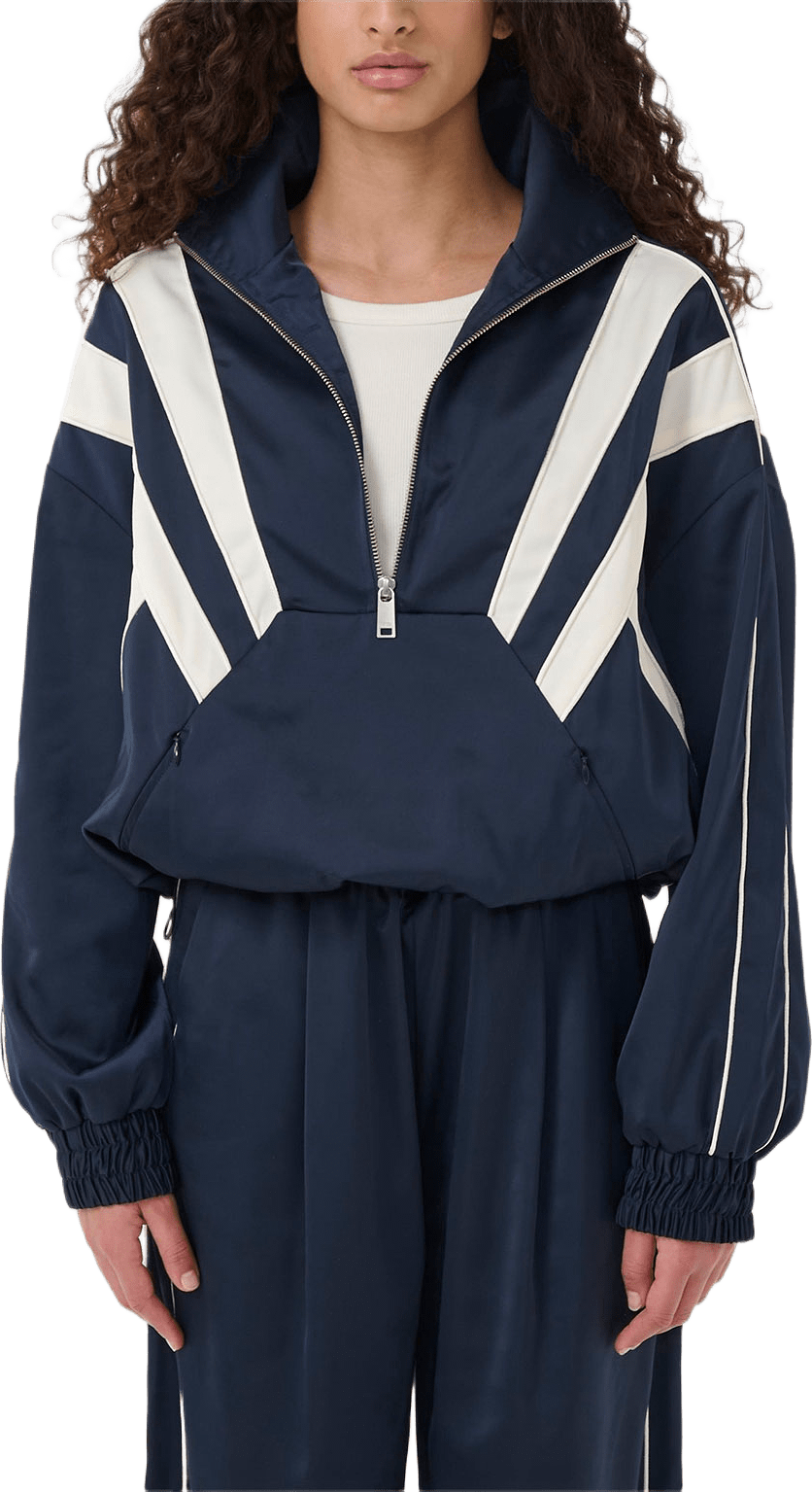 GZbicca anorak, från Gestuz, i färgen Sky Captain.