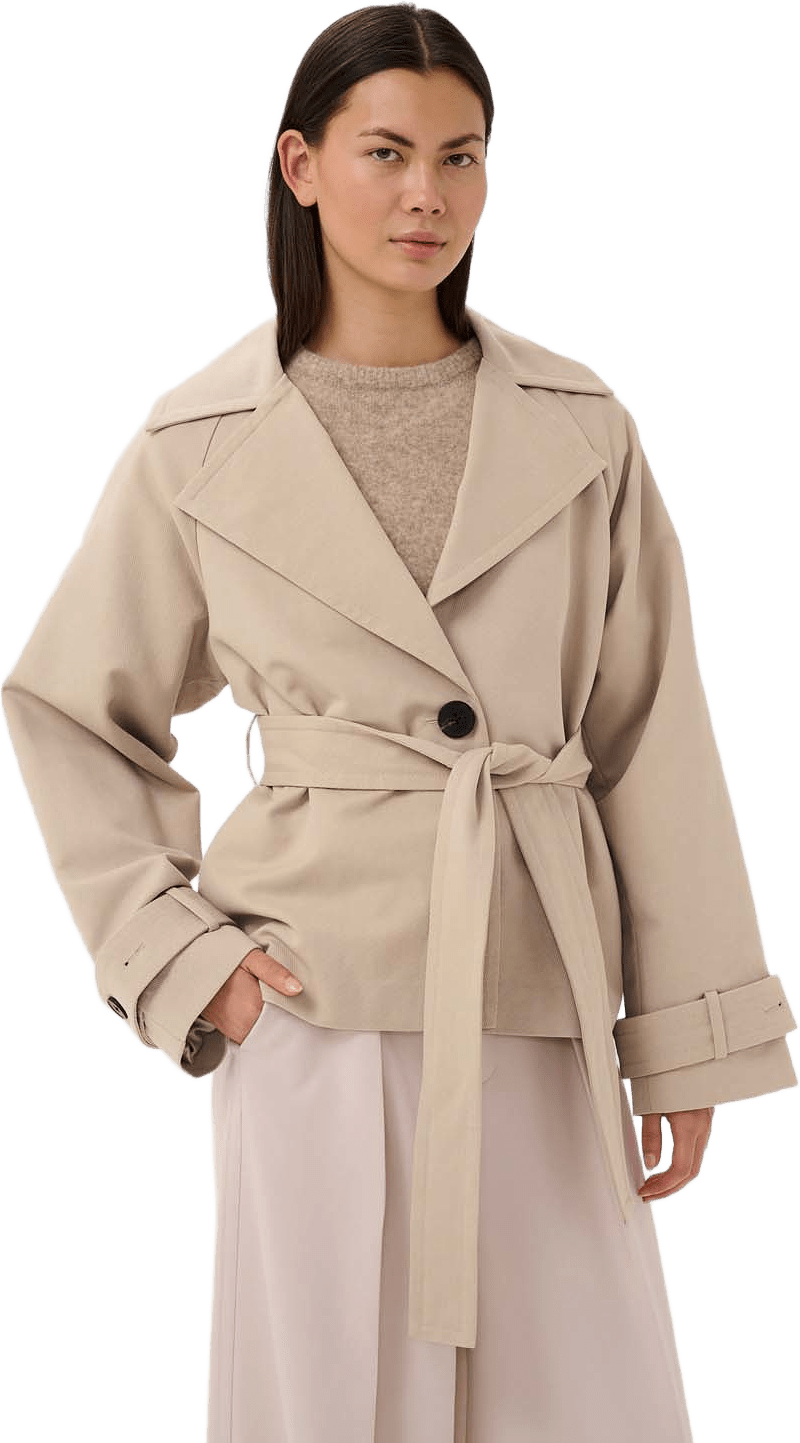 HALLJAW SHORT COAT, från Inwear, i färgen Chateau Gray.