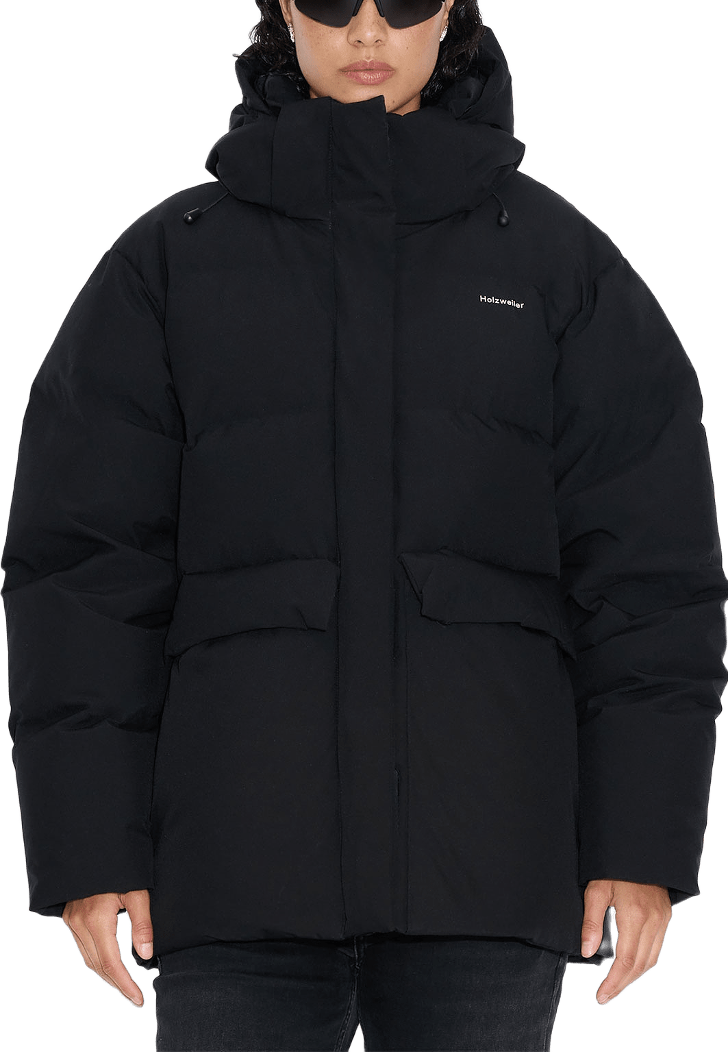 Besseggen Down Jacket, från Holzweiler, i färgen Black.