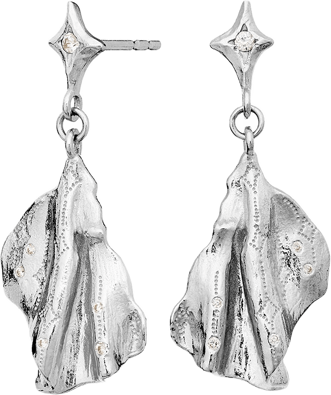 Gerda Earrings, från Maanesten, i färgen Sterling Silver.