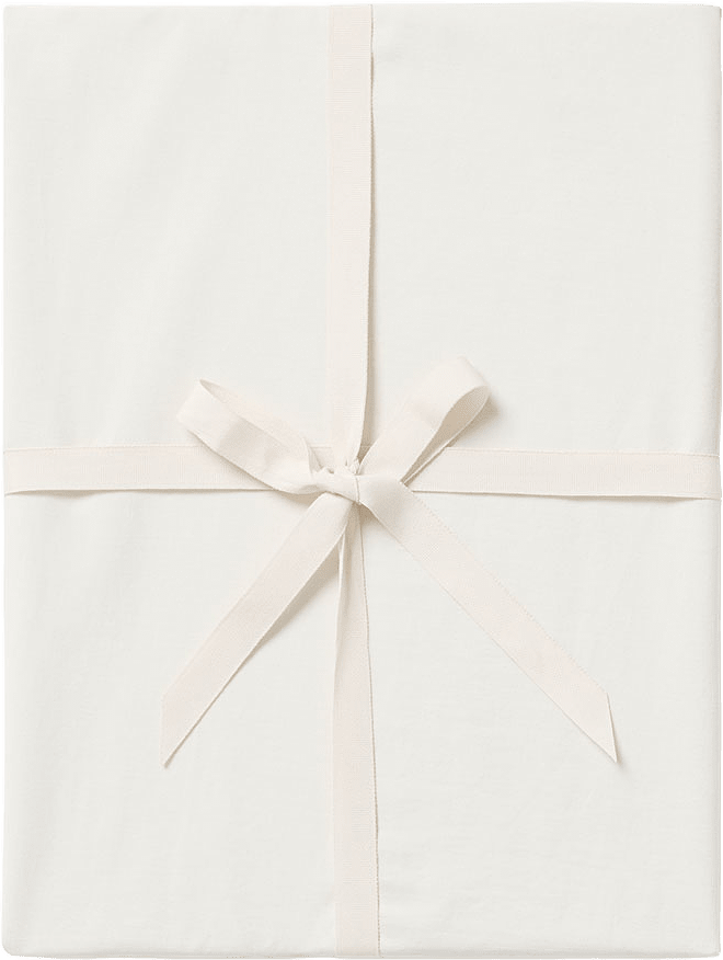 Pearl Ladder Lace Fitted Sheet Junior 70x140 cm, från Garbo&Friends, i färgen Pearl.