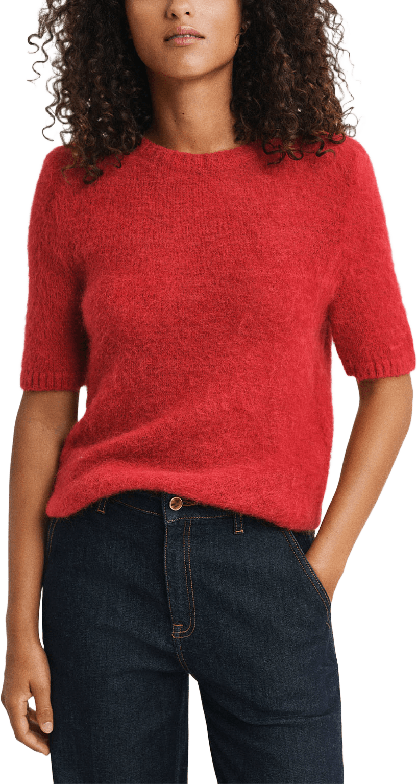 Kortärmad rundhalsad tröja i mohairblandning, från GANT, i färgen Ruby Red.