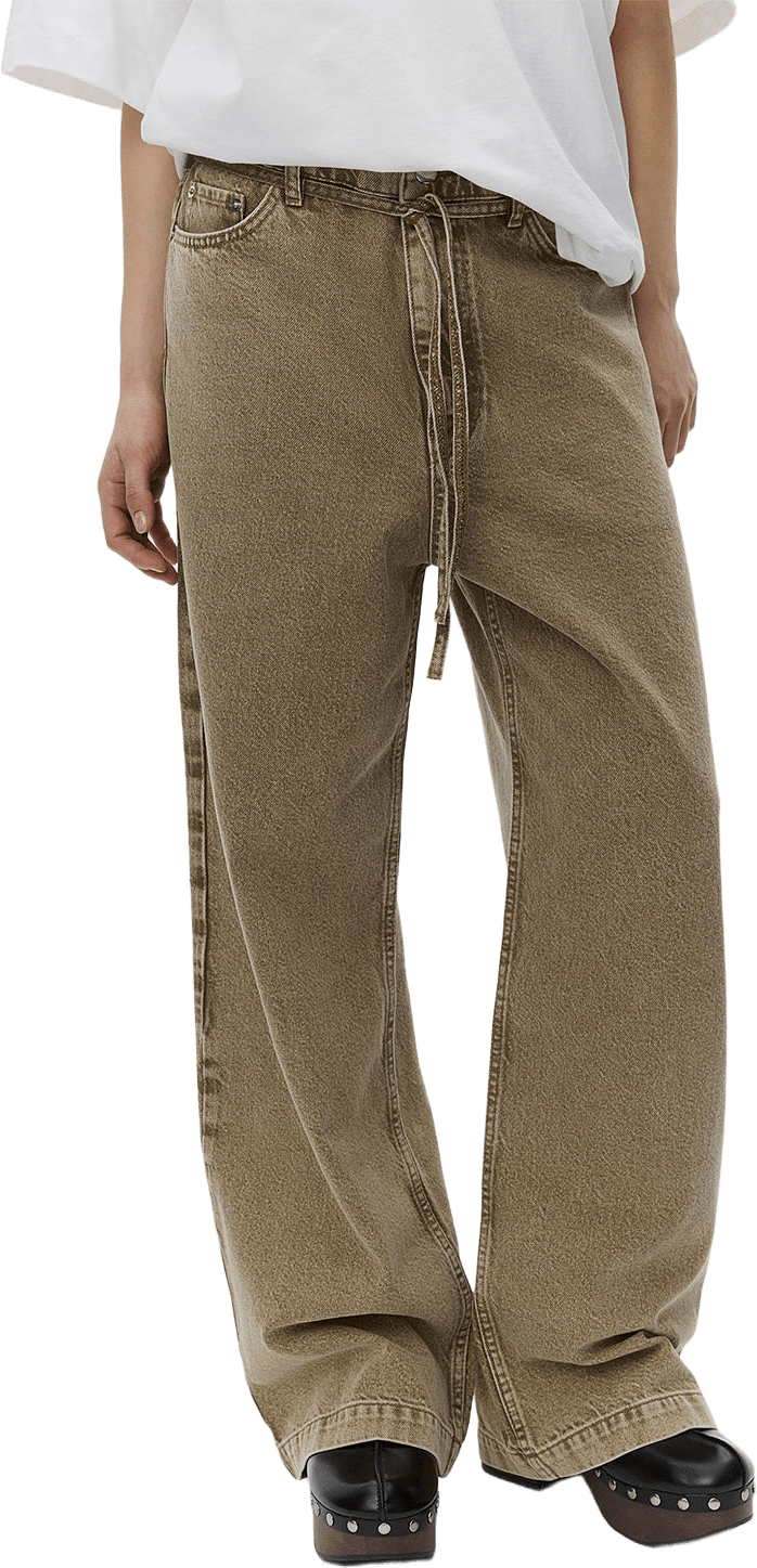 Elijah - Sand Washed Denim, från DAY Birger et Mikkelsen, i färgen Ermine.