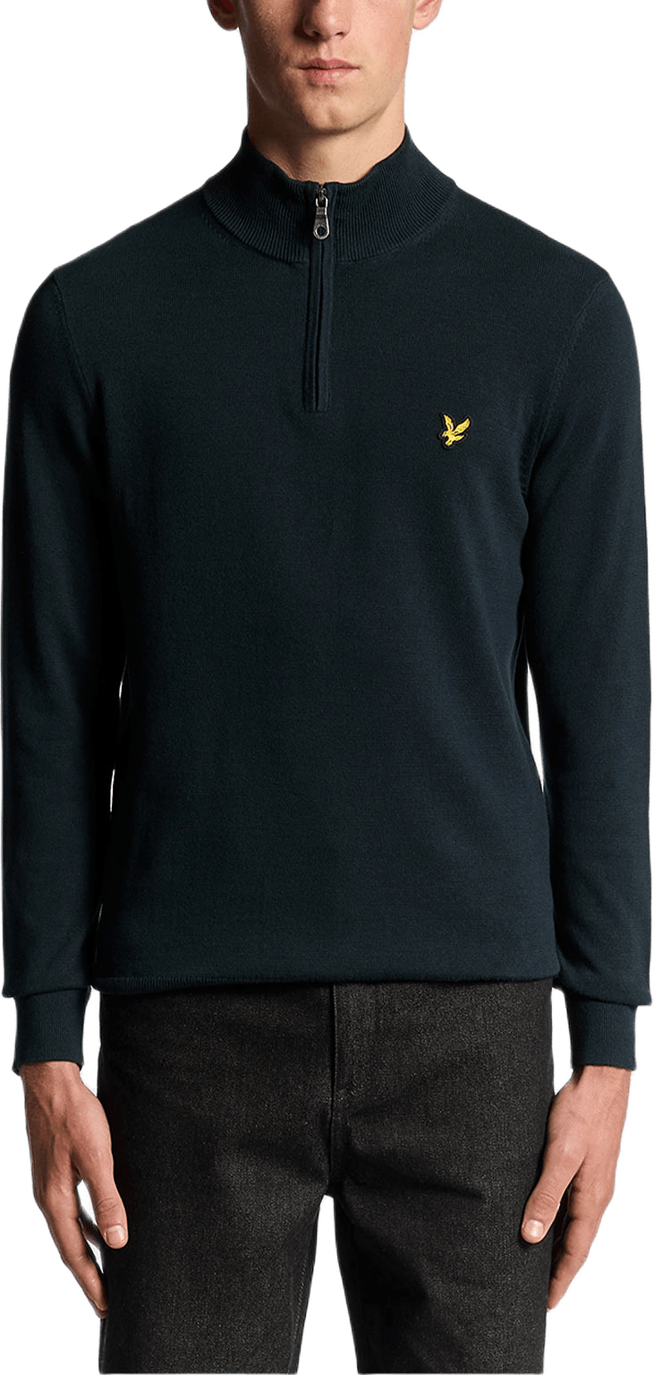 Cotton Quarter Zip Jumper, från Lyle & Scott, i färgen Dark Navy.