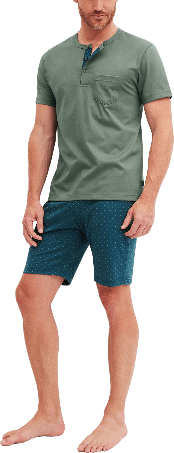 Relax Imprint Short Pyjama, från Calida, i färgen Laurel Green.