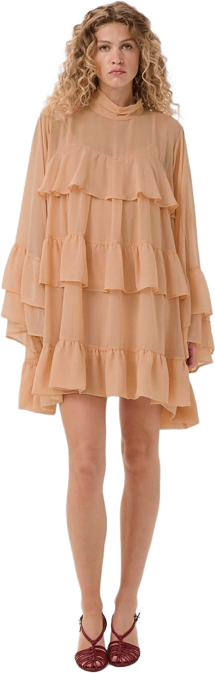 GZchiffany short dress, från Gestuz, i färgen Maple Sugar.