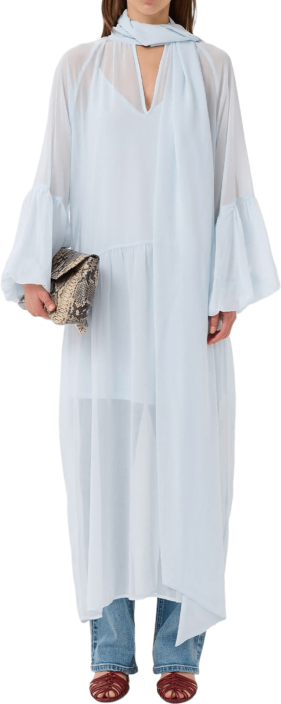 Zurina Dress, från Gestuz, i färgen Blue Finch.