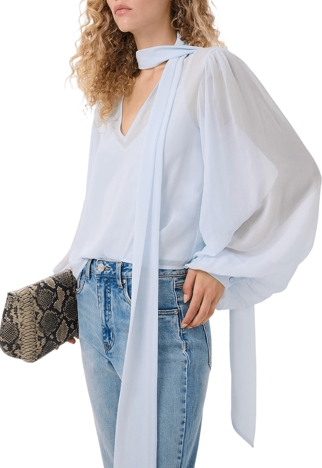 Zurina Blouse, från Gestuz, i färgen Blue Finch.