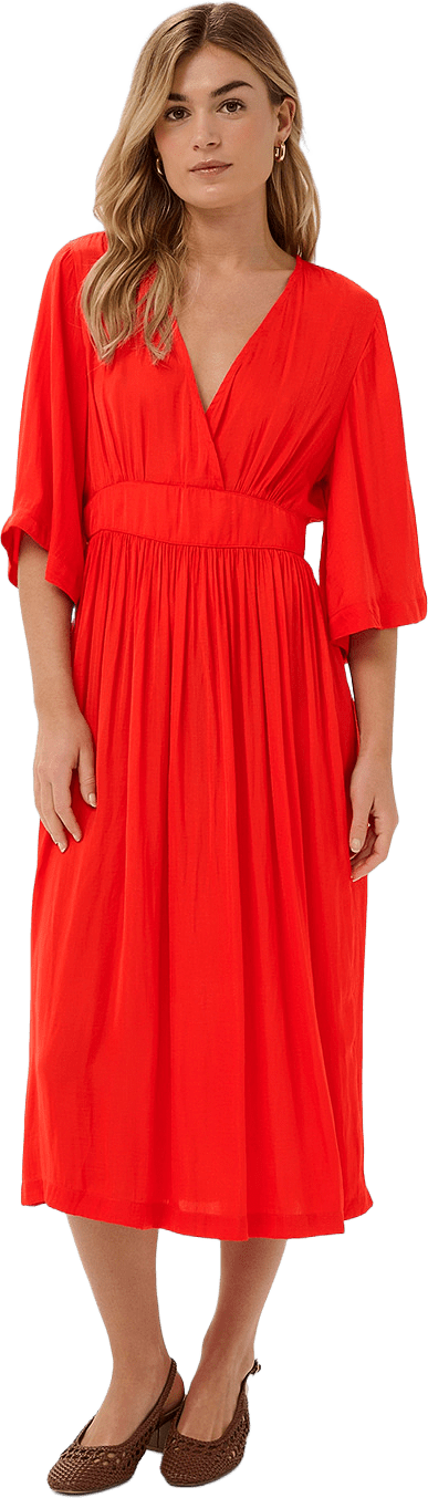 Phernanda Dress, från Saint Tropez, i färgen Valiant Poppy.