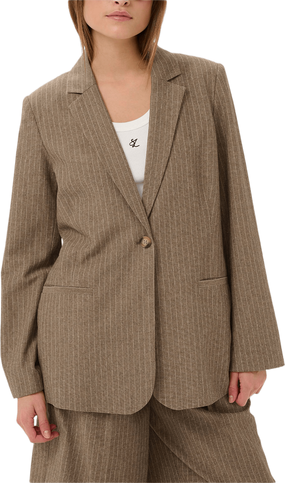 Ginevra Blazer, från Soaked In Luxury, i färgen Cappucino Pin Stripe.