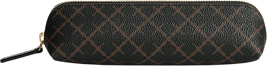 Ivy Pen pennfodral, från By Malene Birger, i färgen Dark Chokolate.