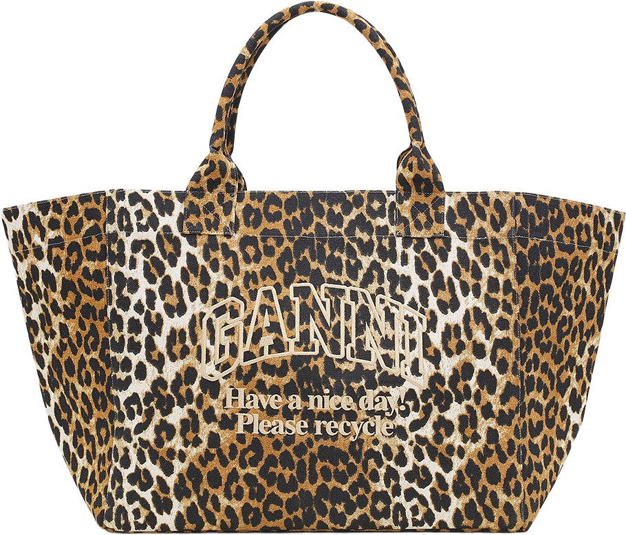 Shopper XXL Pocket Print, från GANNI, i färgen Leopard.