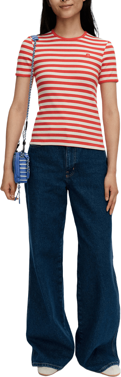 Kukkea Tasaraita Unikko, från Marimekko, i färgen Red, Off White.