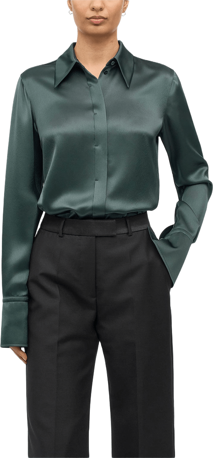 Daphne Regular-Fit Satinskjorta, från Tiger of Sweden, i färgen Army Petrol.