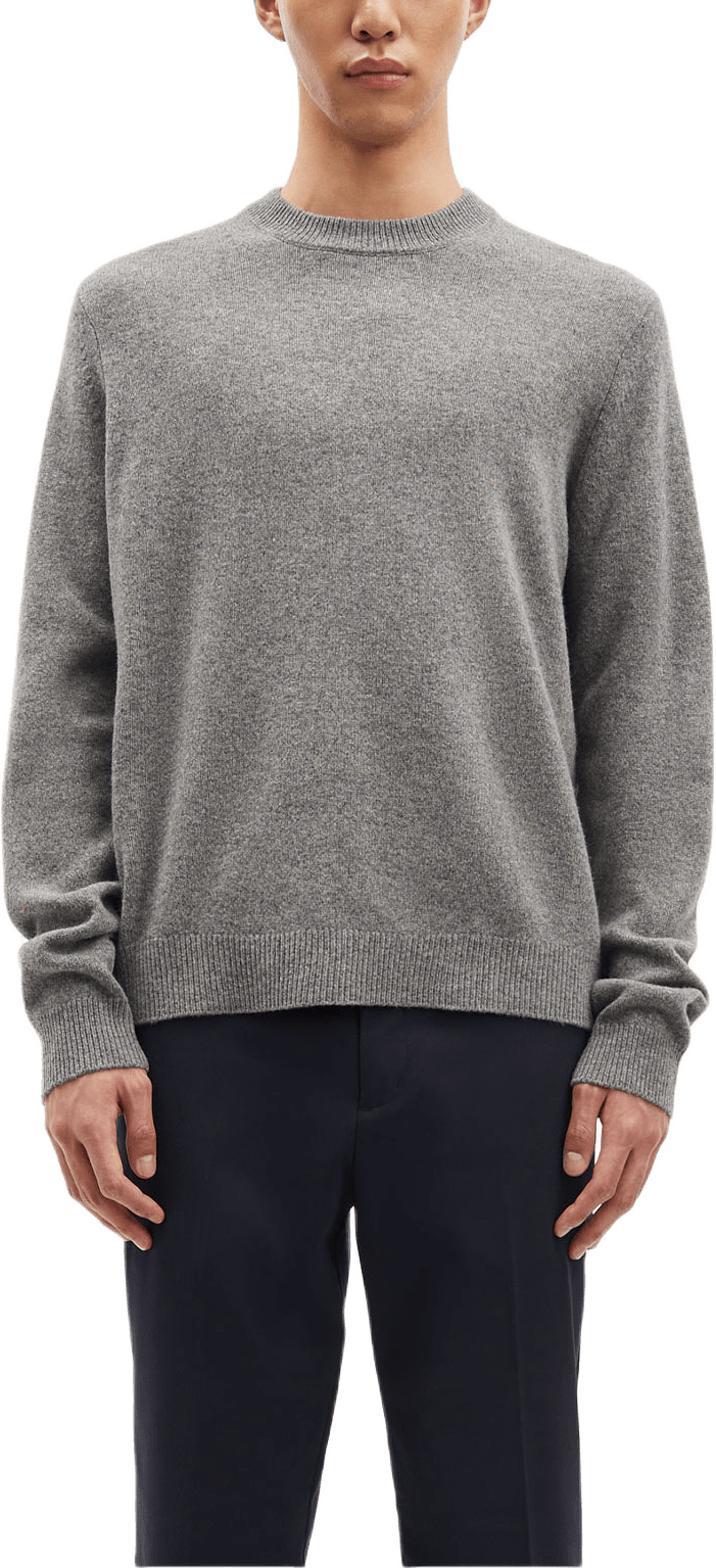 Isak Knit Sweater 15010, från SAMSOE SAMSOE, i färgen Dark Grey Mel.