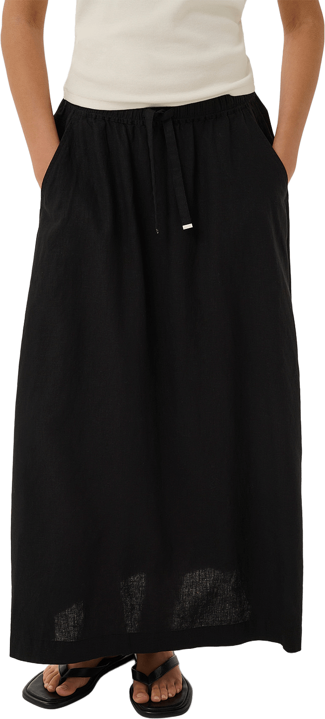 EllieIW Skirt, från Inwear, i färgen Black.