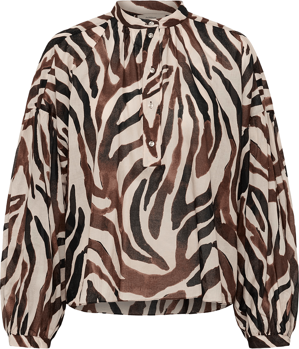 Rosalie Blouse, från Inwear, i färgen Haze Zebrah.