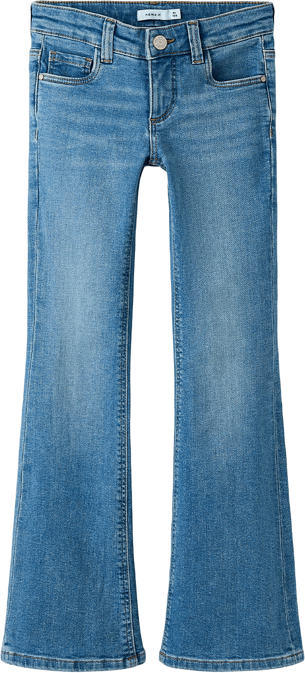NKFPOLLY LW BOOT JEANS 2340-FR T, från Name It, i färgen Medium Blue Denim.