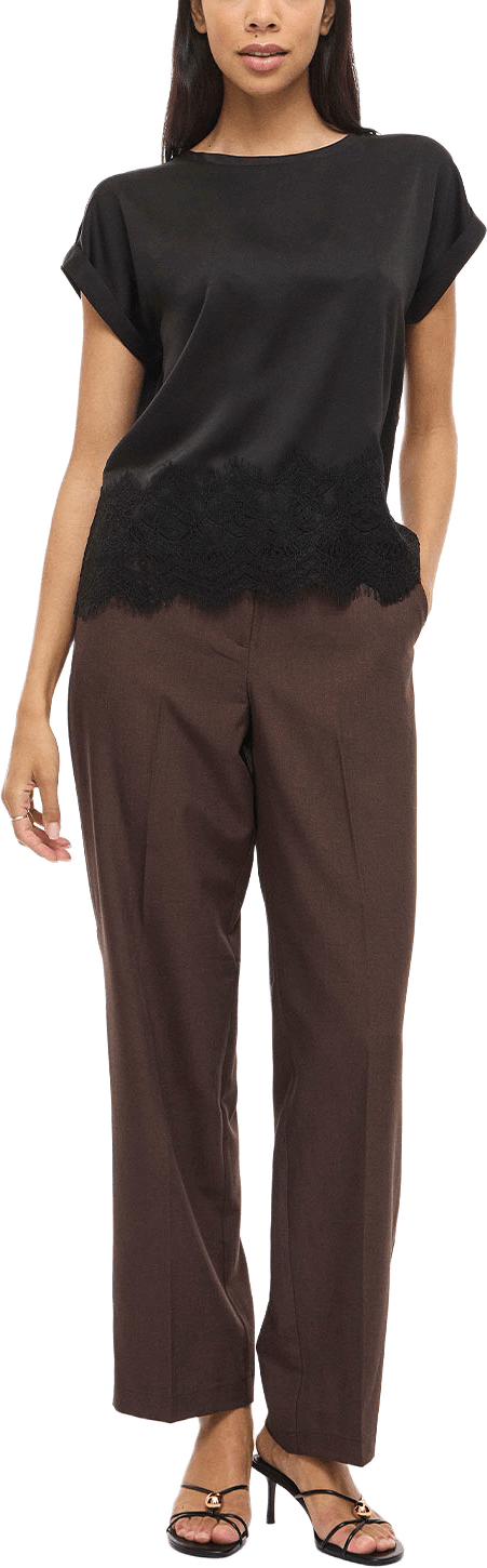 VIELLETTE Spetstopp, från Vila, i färgen Black Beauty.