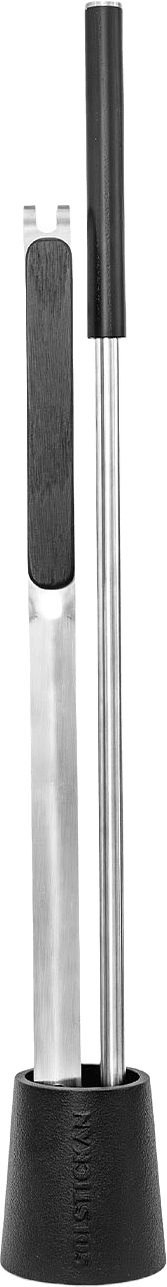 Eldverktyg med ställ, från Solstickan Design, i färgen Svart.