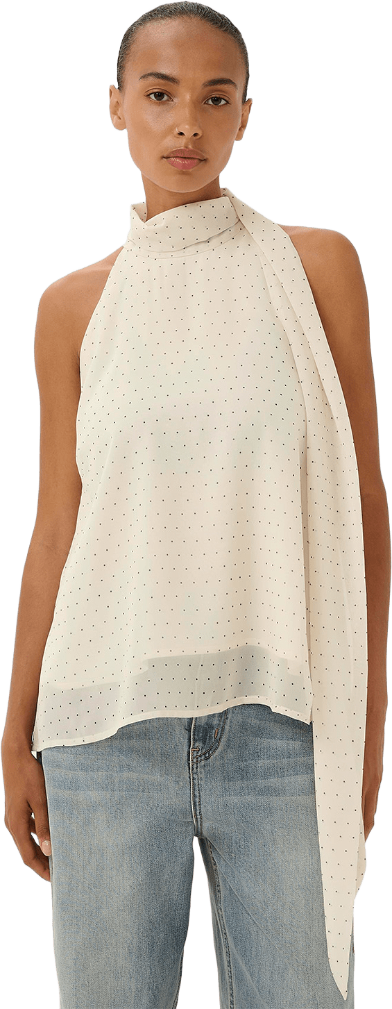 Dorah P Top, från Gestuz, i färgen Birch Dot.