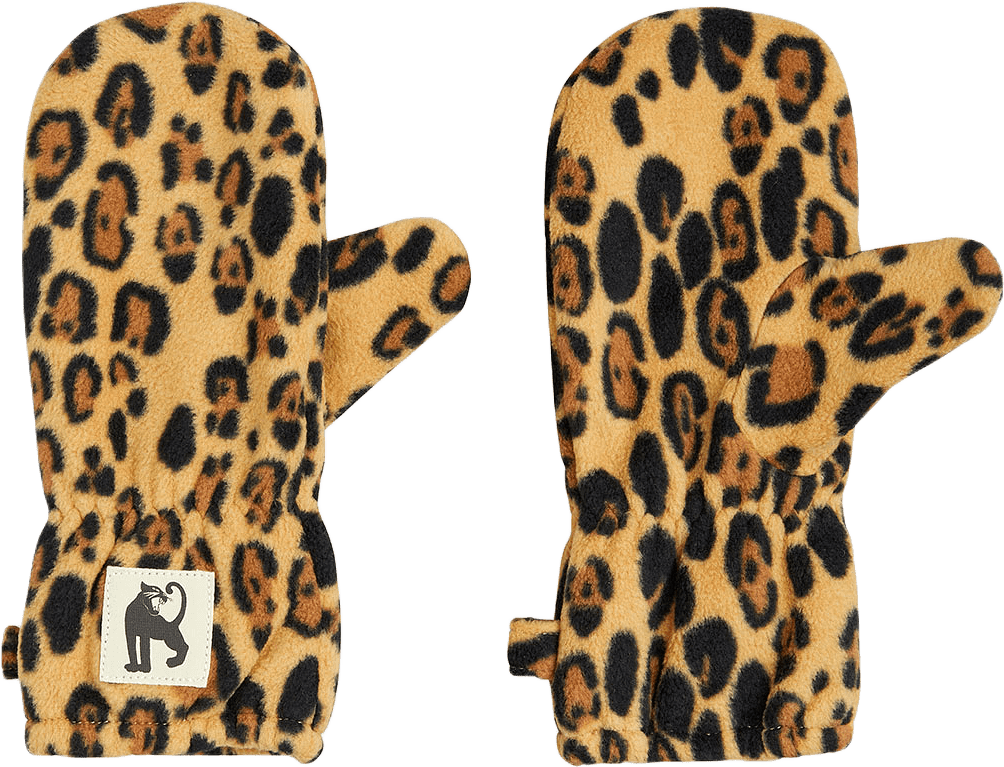 Leopard fleece mittens, från Mini Rodini, i färgen Beige.