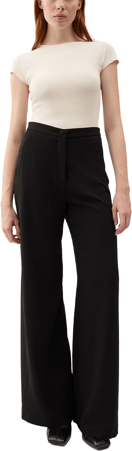 Otta body, från Rodebjer, i färgen Offwhite.