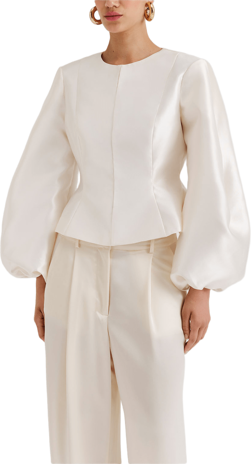Vendela Balloon Sleeve Blouse, från Malina, i färgen Ivory.