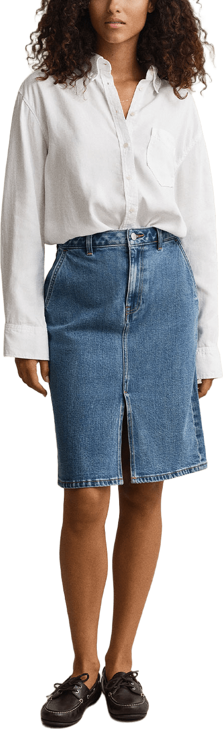 Denim Pencil Skirt, från GANT, i färgen Mid Blue.