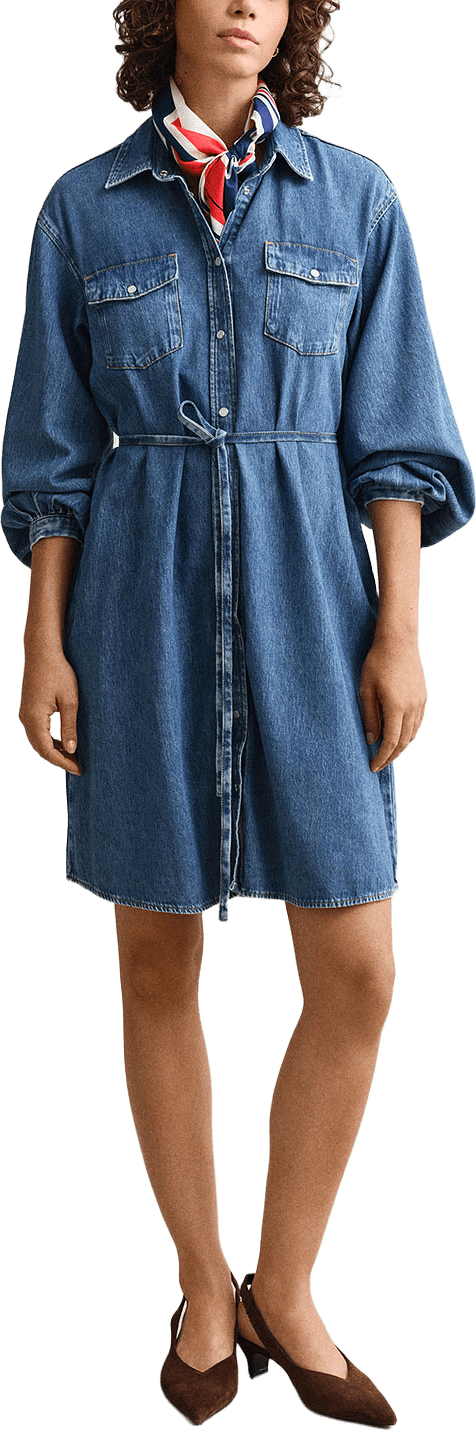 Denim Shirt Dress, från GANT, i färgen Mid Blue Archive.
