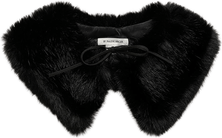 Cowie krage i fuskpäls, från By Malene Birger, i färgen Black.