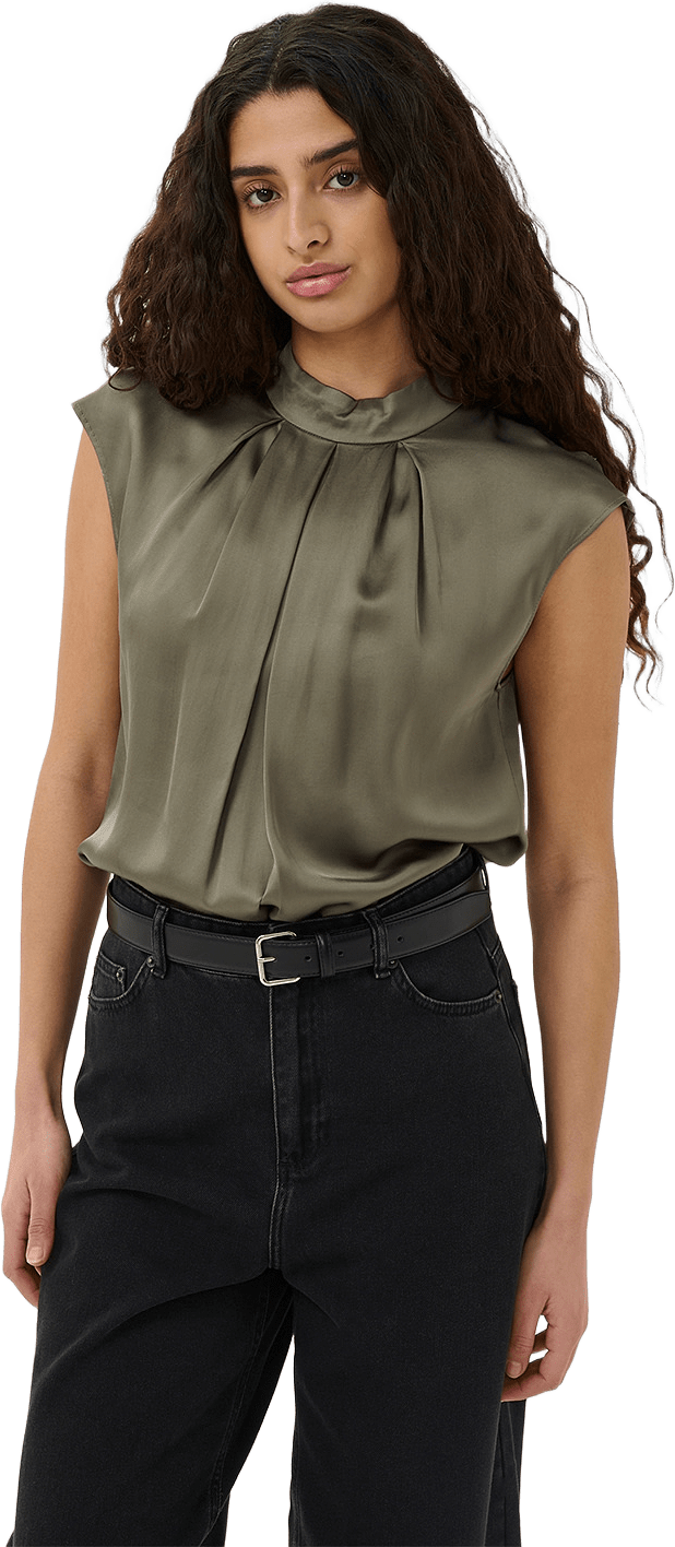 Balla Nixie Blouse, från Inwear, i färgen Dusty Olive.