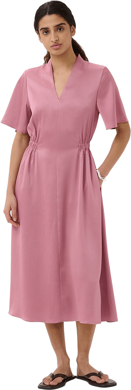 Balja Dress, från Inwear, i färgen Foxglove.