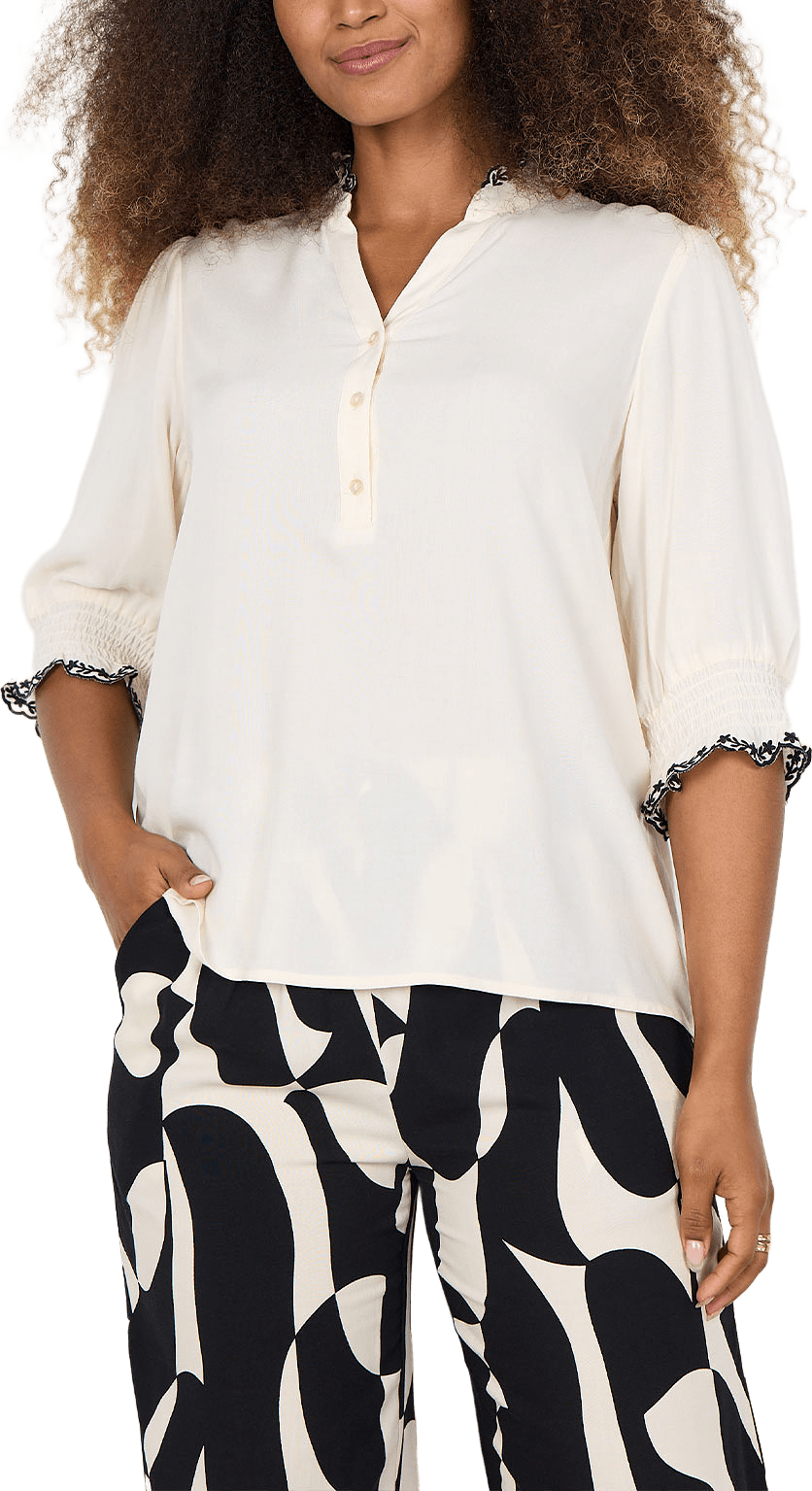 Sc-Radia 228 Blouse, från Soyaconcept, i färgen Cream.